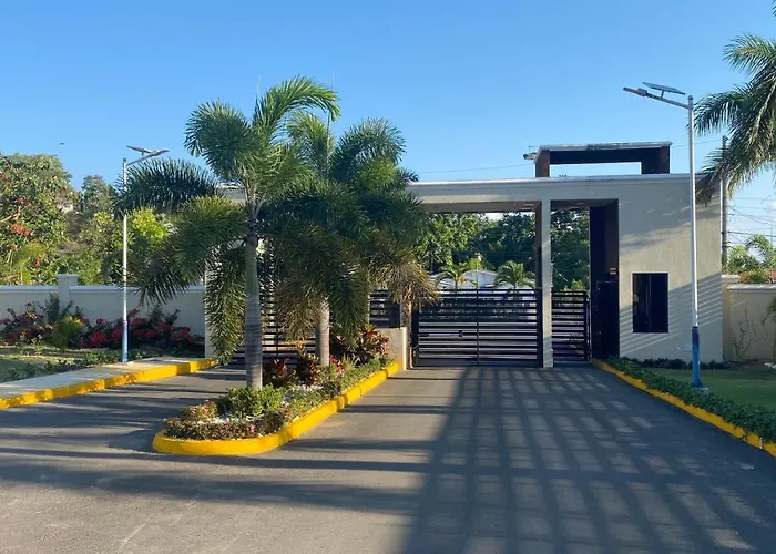The Roseville Villa Ocho Ríos