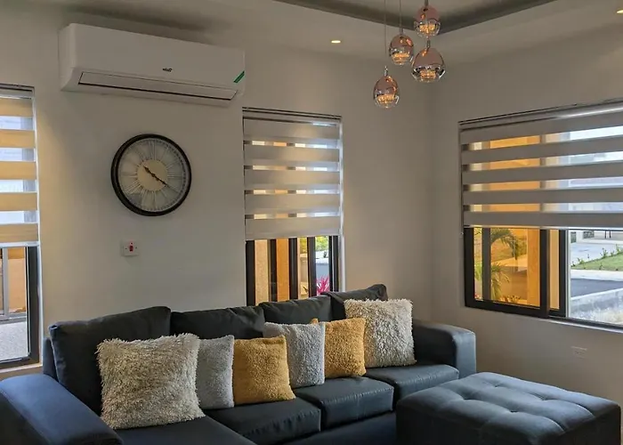 The Roseville Villa *